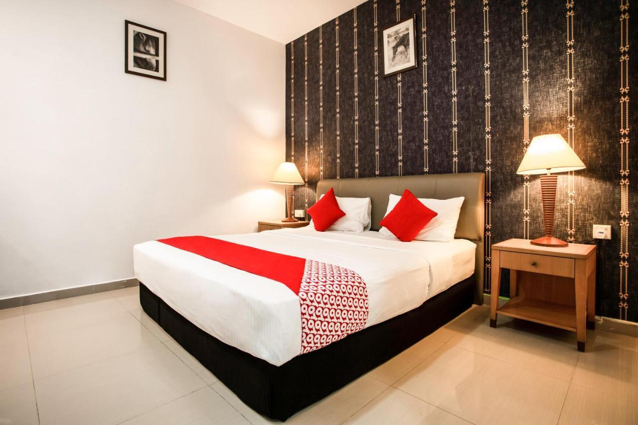 Oyo 104 Pegasus Hotel Singapour Extérieur photo